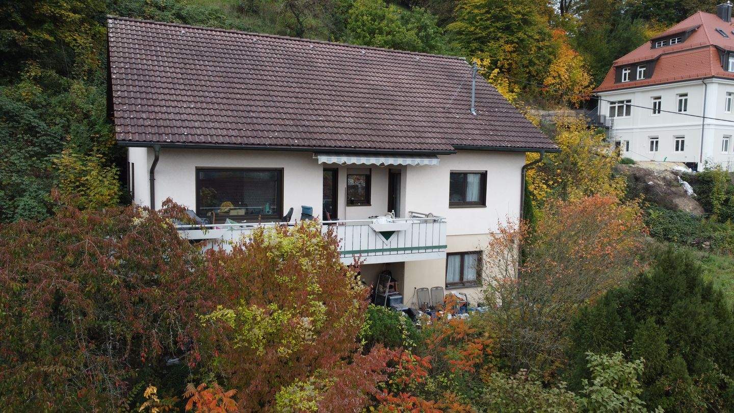 Schnäppchen: Entrümpelungsobjekt mit viel Platz