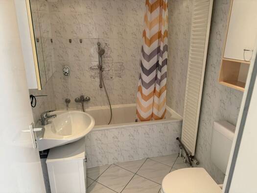 Wohnung zur Miete 750 € 2 Zimmer 47,7 m² Geschoss 8/9 frei ab sofort Zerzabelshof Nürnberg 90480