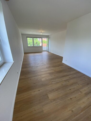 Wohnung zur Miete 690 € 2 Zimmer 67 m² 4. Geschoss Rissener Straße 71 Wedel 22880