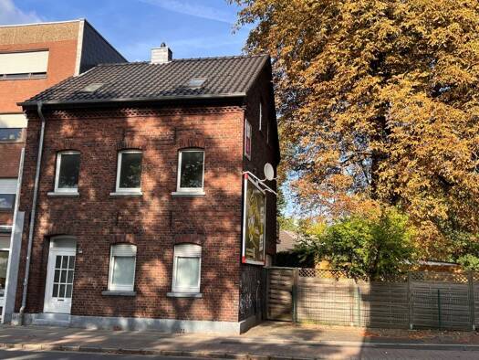 Wohnung zur Miete 900 € 2,5 Zimmer 100 m² 1. Geschoss frei ab sofort Moers-Mitte Moers 47441