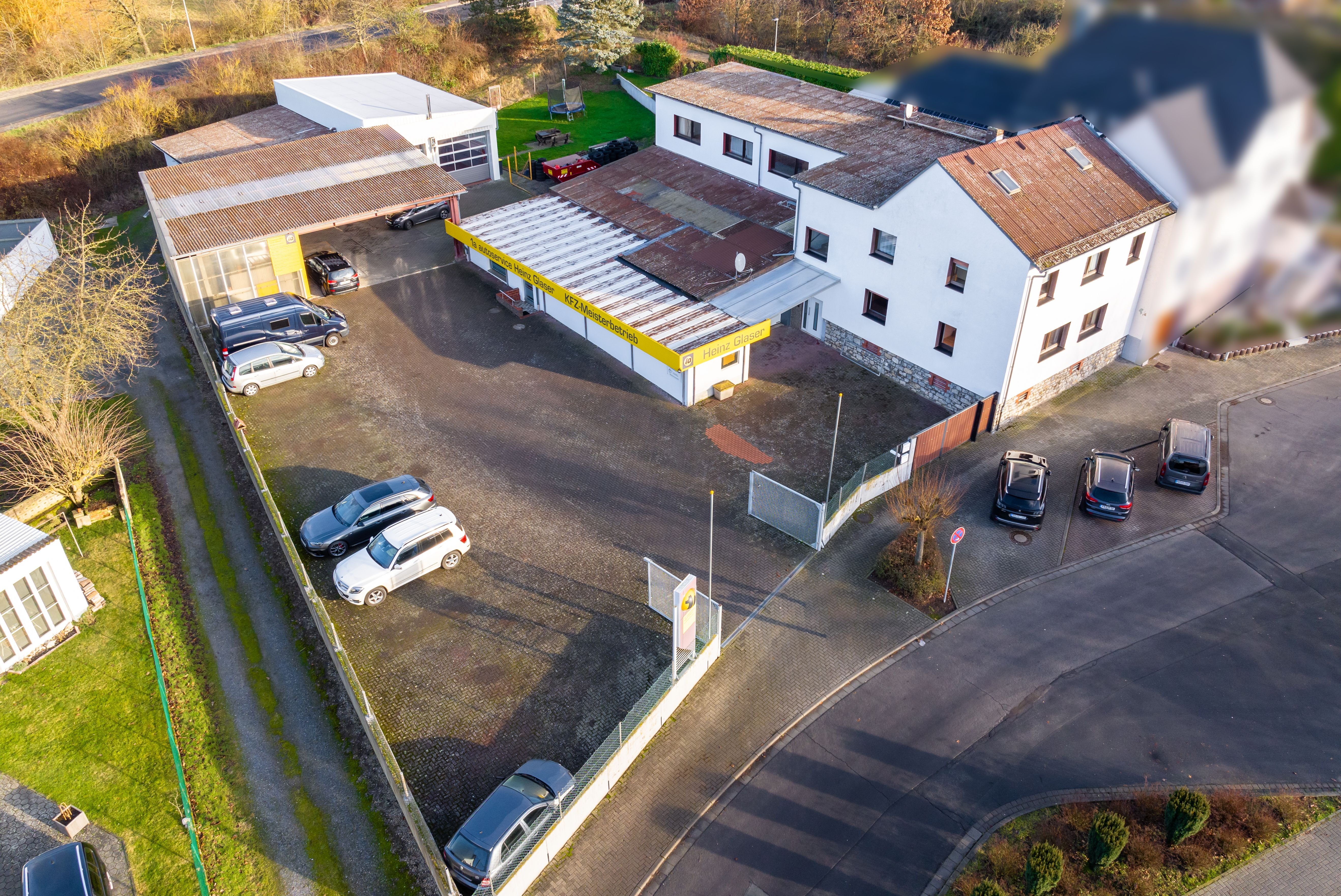 Einfamilienhaus zum Kauf 795.000 € 9 Zimmer 165 m²<br/>Wohnfläche 2.105 m²<br/>Grundstück Kirch-Göns Butzbach 35510