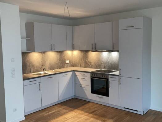 Wohnung zur Miete 1.170 € 2 Zimmer 72,4 m² Geschoss 1/3 frei ab sofort Ahrensburg 22926