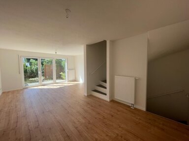 Reihenmittelhaus zur Miete 1.650 € 6 Zimmer 114 m² frei ab sofort An der Post 9 Weinböhla 01689