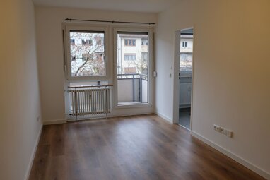 Wohnung zur Miete 650 € 1 Zimmer 33 m² 3. Geschoss frei ab sofort Am Riesenfeld München 80809