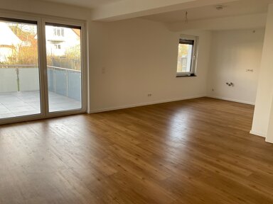 Wohnung zur Miete 850 € 3 Zimmer 76,8 m² 1. Geschoss frei ab sofort Petersberg Petersberg 36100