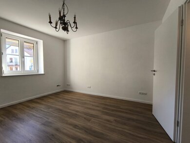 Wohnung zur Miete 950 € 4 Zimmer 98 m² EG frei ab sofort Veit-Dennert-Str. Schlüsselfeld Schlüsselfeld 96132