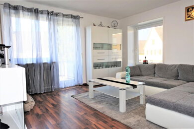 Wohnung zur Miete 765 € 2 Zimmer 54 m² 1. Geschoss frei ab 01.04.2025 Feldstr. 43 Singen Singen 78224