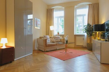 Wohnung zur Miete Wohnen auf Zeit 1.594 € 4 Zimmer 72 m² frei ab 01.06.2024 Bergmannstraße Striesen-Ost (Jacobistr.) Dresden 01309