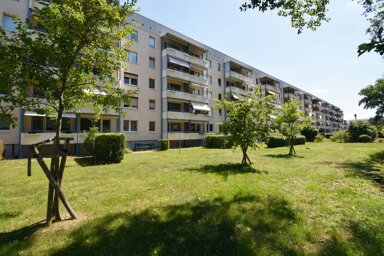 Wohnung zur Miete 255 € 2 Zimmer 49,1 m² 3. Geschoss frei ab 01.03.2025 Gartenstraße 2 b Nünchritz Nünchritz 01612