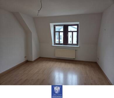 Wohnung zur Miete 335 € 2 Zimmer 51,7 m² Dachgeschoss Freital Freital 01705