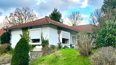 Bungalow zum Kauf provisionsfrei 249.000 € 4 Zimmer 109 m² 650 m² Grundstück Bad Hersfeld Bad Hersfeld 36251