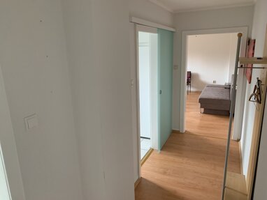 Wohnung zur Miete 300 € 1,5 Zimmer 32 m² 3. Geschoss Dellviertel Duisburg 47057