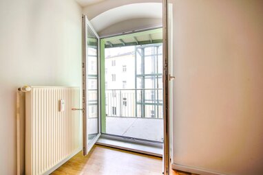 Wohnung zum Kauf Provisionsfrei 425.000 € 3 Zimmer 85,9 m² 2. Geschoss Friedrichsberger Straße 2 Friedrichshain Berlin 10243