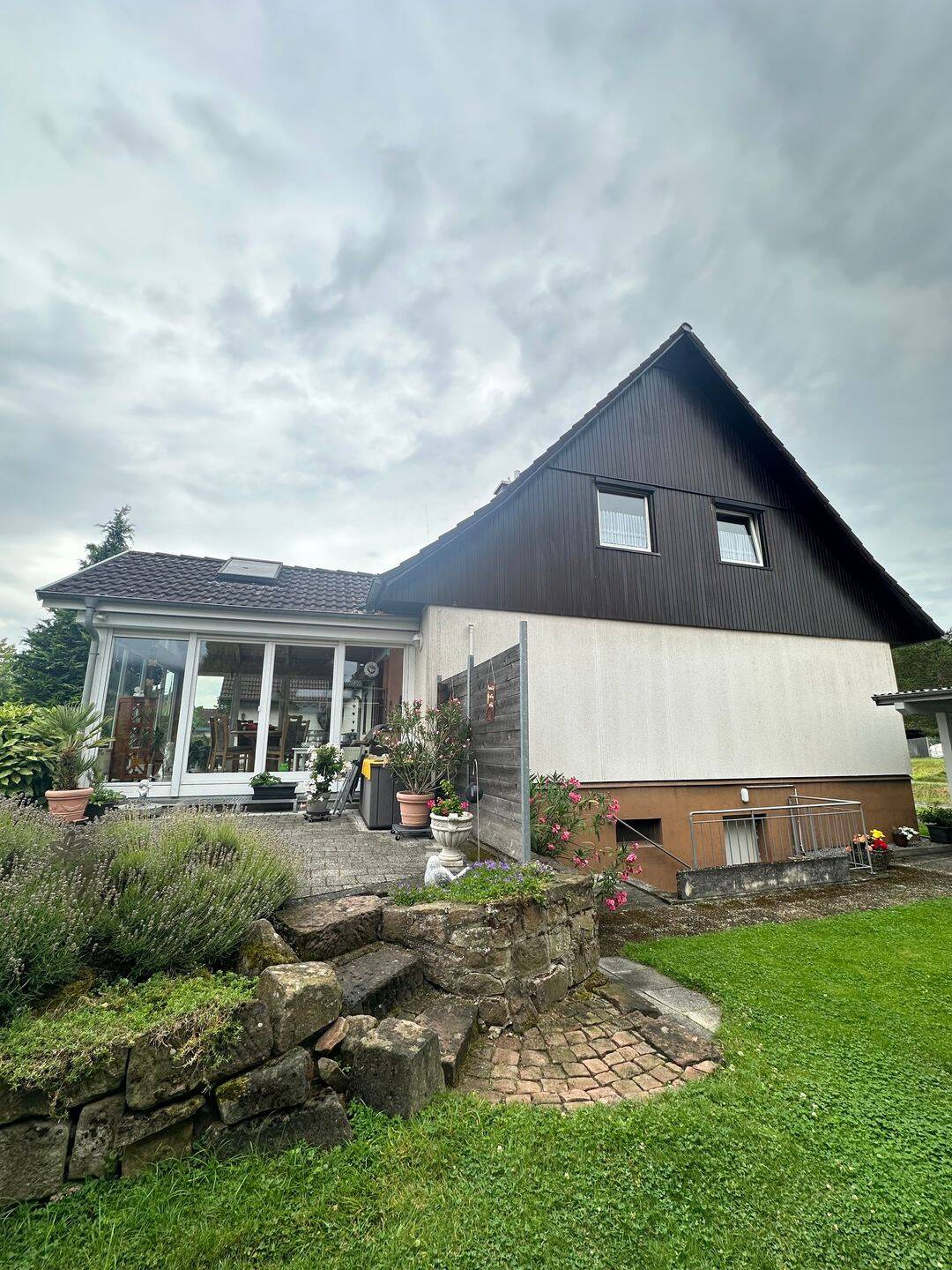 Immobilie in Friesenheim - Ihr neues Zuhause. Charmantes Einfamilienhaus in attraktiver Lage. - Bild 2