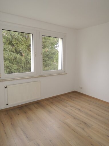 Wohnung zur Miete 288 € 2 Zimmer 47,9 m² 2. Geschoss Diesterwegring 33 Oschersleben Oschersleben 39387