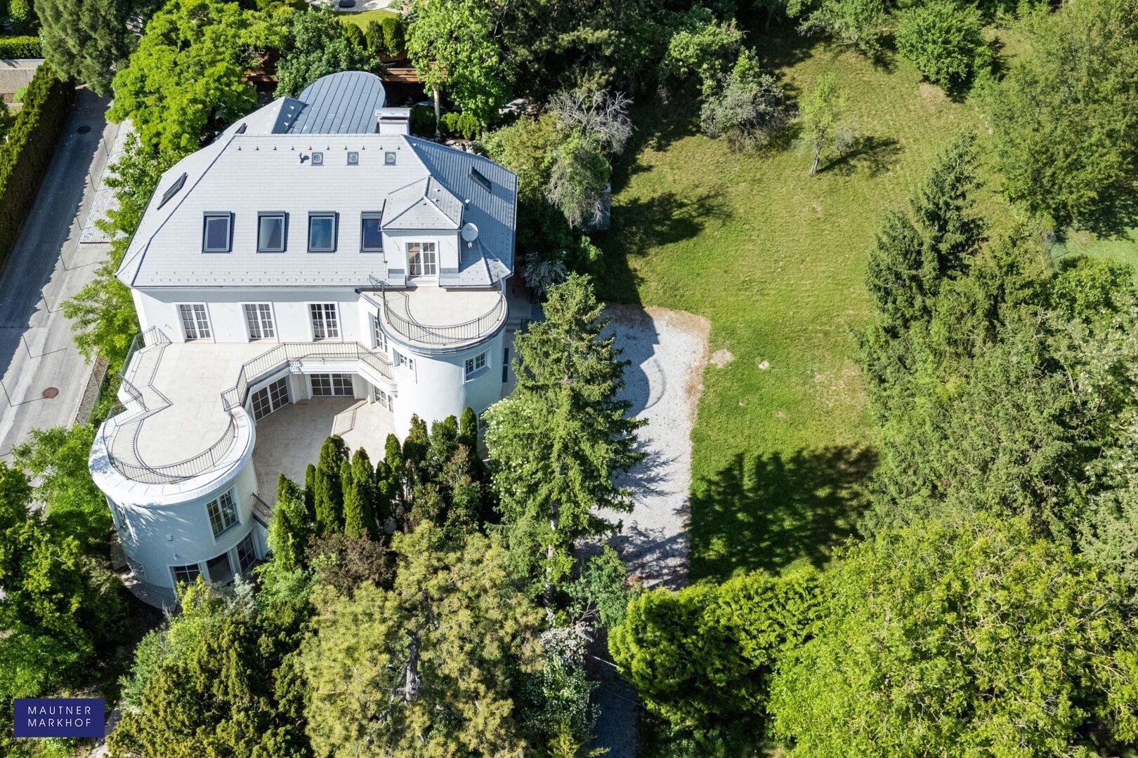 Villa zum Kauf 3.390.000 € 9 Zimmer 617 m²<br/>Wohnfläche 1.707 m²<br/>Grundstück ab sofort<br/>Verfügbarkeit Gießhübl 2372