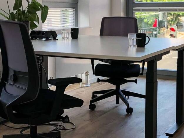 Bürofläche zur Miete provisionsfrei 14 m² Bürofläche teilbar ab 14 m² Frankfurter Straße 11 Kronberg Kronberg im Taunus 61476