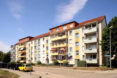 Wohnung zur Miete 475 € 3 Zimmer 66,7 m² frei ab 01.08.2024 Liselotte-Herrmann-Str. 42 Stadtgebiet Süd Neubrandenburg 17033