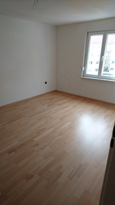 Studio zur Miete 390 € 1 Zimmer 36 m² 3. Geschoss frei ab sofort Hummelstein Nürnberg 90459