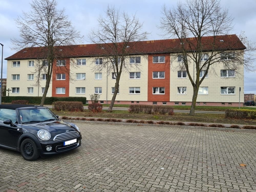 Wohnung zur Miete 380 € 3 Zimmer 58 m²<br/>Wohnfläche 1. Stock<br/>Geschoss Stavenhagen, Reuterstadt Stavenhagen 17153