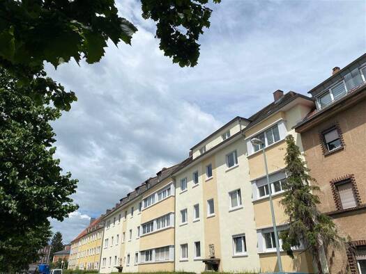 Mehrfamilienhaus zum Kauf provisionsfrei als Kapitalanlage geeignet 2.870.000 € 1.343,3 m² Innere Sulzfelder Straße 1 - 3 Kitzingen 97318