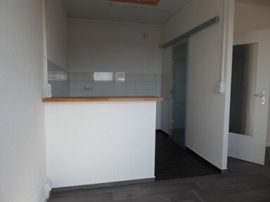 Wohnung zur Miete 340 € 3 Zimmer 57,1 m² 4. Geschoss frei ab 01.03.2025 Gustav-Jeuthe-Straße 3 Süd 43 Dessau-Roßlau 06849