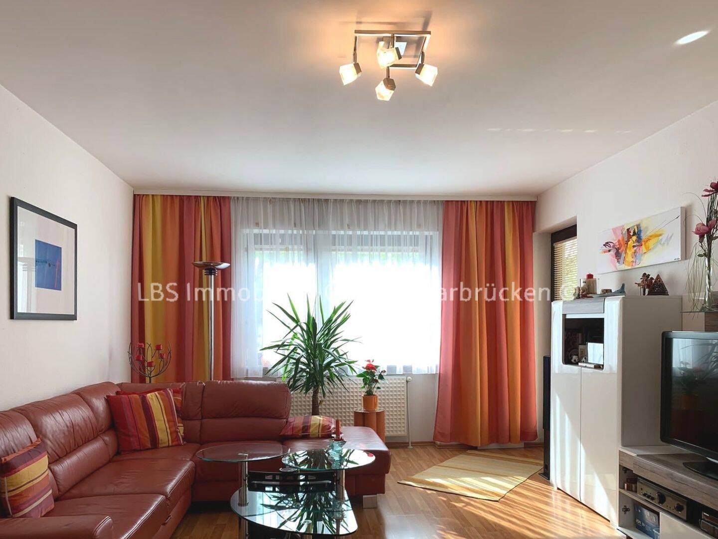 Lichtdurchflutete Eigentumswohnung mit Süd-Balkon im beliebten Rodenhof