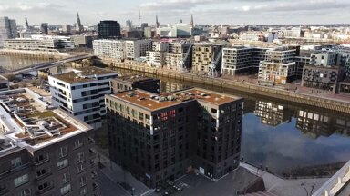 Wohnung zur Miete 2.390 € 3 Zimmer 98,5 m² 1. Geschoss frei ab 01.03.2025 Baakenallee 23 HafenCity Hamburg 20457