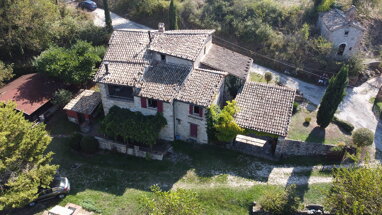 Haus zum Kauf 220.000 € 10 Zimmer 320 m² 1.000 m² Grundstück Varano di Sotto Camerino 62032