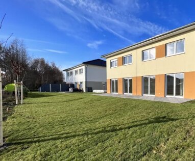 Doppelhaushälfte zum Kauf Provisionsfrei 545.000 € 5 Zimmer 140 m² 282 m² Grundstück frei ab sofort Zaunkönigweg 4 Bestensee Bestensee 15741