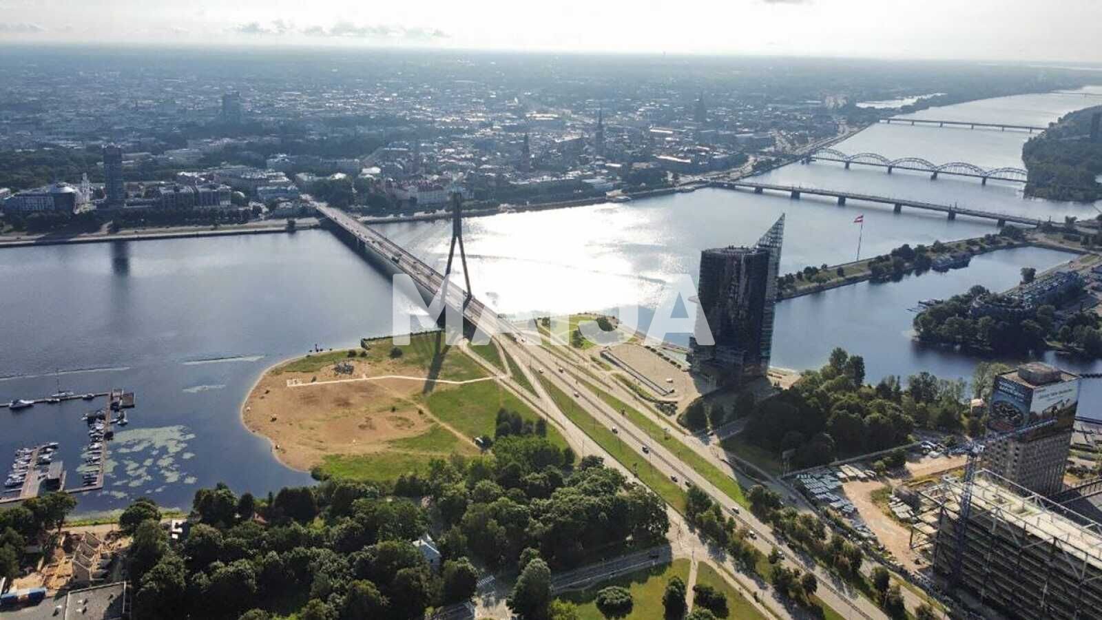 Grundstück zum Kauf 1.100.000 € 1.758 m²<br/>Grundstück Riga 1048