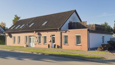 Mehrfamilienhaus zum Kauf provisionsfrei als Kapitalanlage geeignet 155.000 € 11 Zimmer 233 m² 1.054 m² Grundstück Wittinger Straße 13 Diesdorf Diesdorf 29413