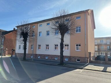 Wohnung zur Miete 982 € 3 Zimmer 109 m² frei ab sofort Bahnhofstr. 61 Tangermünde Tangermünde 39590