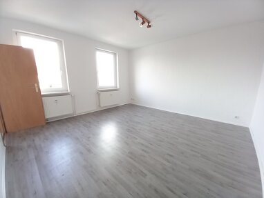 Apartment zur Miete 200 € 1 Zimmer 35 m² 2. Geschoss Crimmitschau Crimmitschau 08451