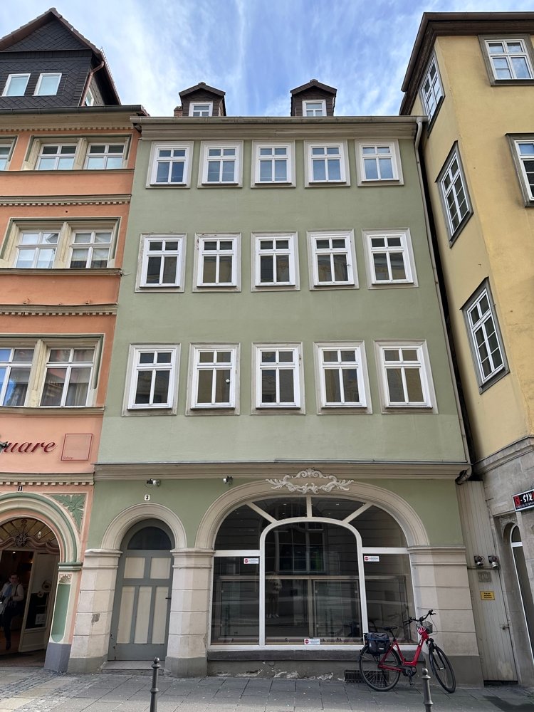 Wohn- und Geschäftshaus zum Kauf als Kapitalanlage geeignet 1.100.000 € 17 Zimmer 585 m²<br/>Fläche Innenstadt Coburg 96450