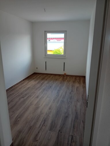 Wohnung zur Miete 750 € 3 Zimmer 75 m² 1. Geschoss Neunkirchen Neunkirchen a.Brand 91077