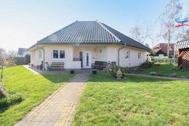 Einfamilienhaus zum Kauf 449.000 € 3 Zimmer 145 m² 885 m² Grundstück Beckerwitz Hohenkirchen 23968