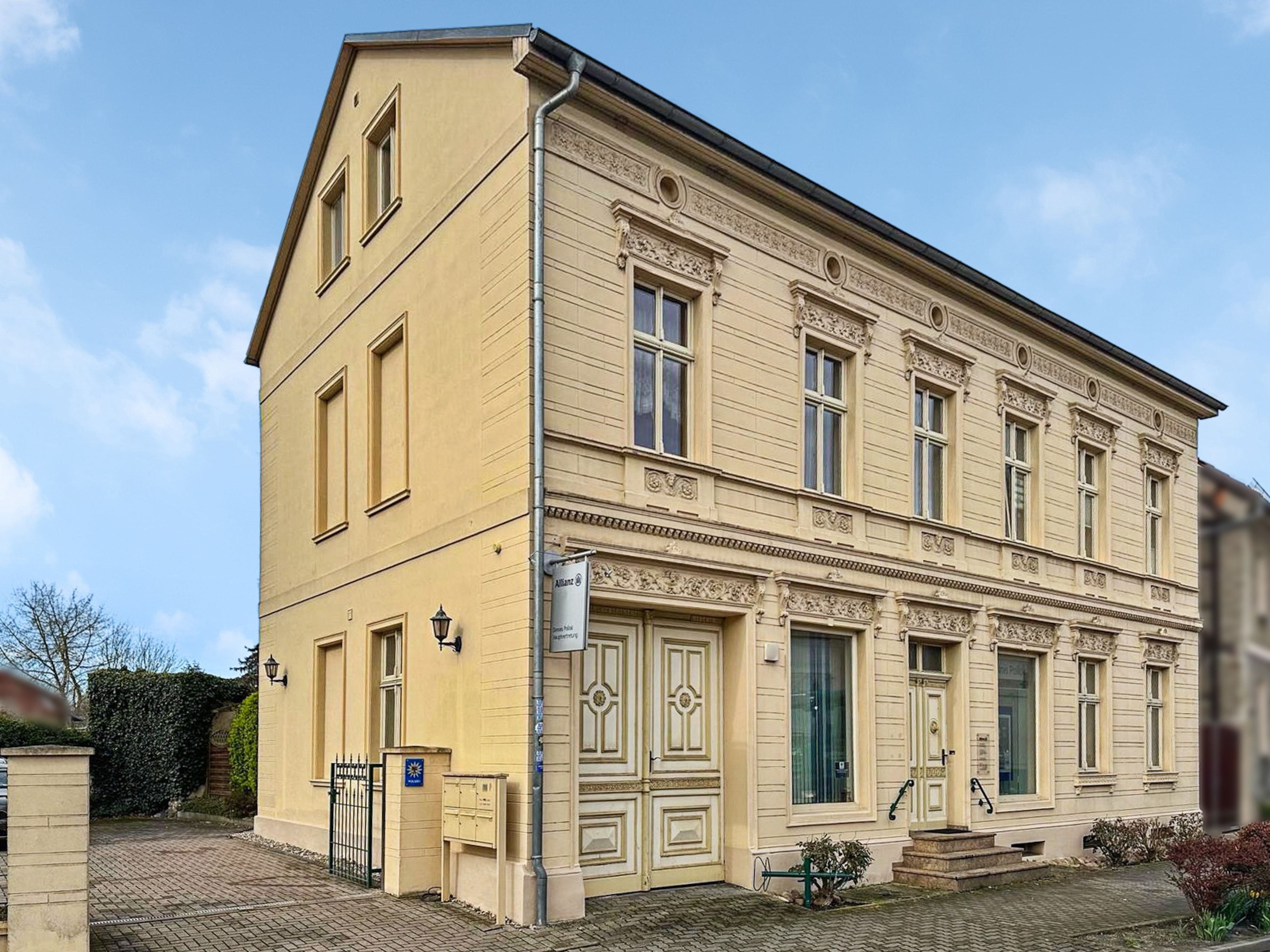 Mehrfamilienhaus zum Kauf 299.000 € 12 Zimmer 277 m²<br/>Wohnfläche 423 m²<br/>Grundstück Möckern Möckern 39291