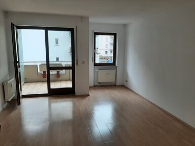 Wohnung zur Miete 560 € 1 Zimmer 30,4 m² 1. Geschoss frei ab sofort Sartoriusstr. Rennweg Würzburg 97070