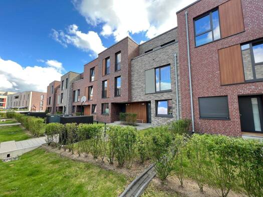 Wohnung zur Miete 2.220 € 5 Zimmer 151,3 m² EG frei ab 01.03.2026 Zur Jenfelder Au 23 Jenfeld Hamburg 22045