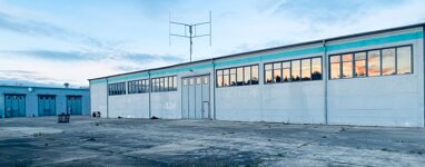 Produktionshalle zur Miete Provisionsfrei 3,50 € 2.965,5 m² Lagerfläche teilbar von 870 m² bis 2.965,5 m² Basepohl Stavenhagen 17153