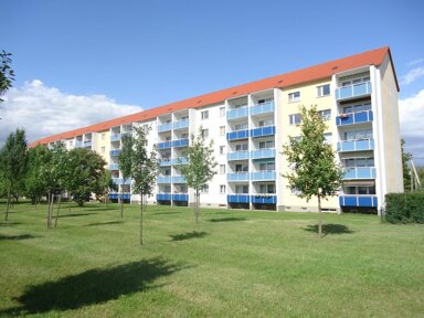 Wohnung zur Miete 332 € 2 Zimmer 55,3 m² 4. Geschoss Brandenburger Str. 10 Weida Riesa 01587