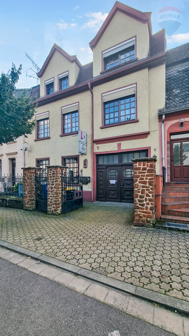 Haus zum Kauf 198.000 € 15 Zimmer 316 m² 568 m² Grundstück Dillingen Dillingen 66763