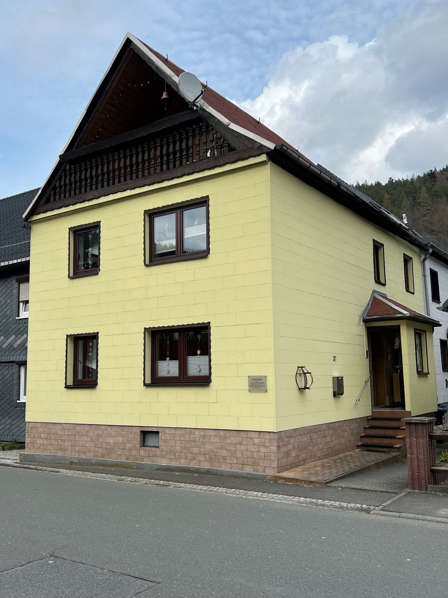 Haus zum Kauf 75.000 € 6 Zimmer 130 m²<br/>Wohnfläche 228 m²<br/>Grundstück Unterweißbach Unterweißbach 98744