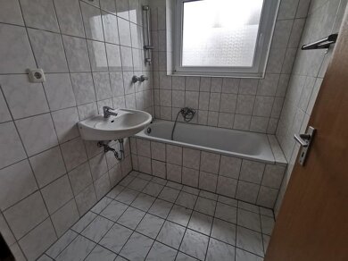 Wohnung zur Miete 559 € 4 Zimmer 73,7 m² 1. Geschoss frei ab 05.04.2025 Dorstener Str. 103 Buer Gelsenkirchen 45894