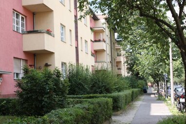 Wohnung zur Miete 748,30 € 2 Zimmer 53,5 m² frei ab sofort Ribbecker Straße 60 Friedrichsfelde Berlin 10315