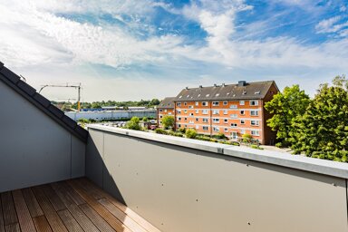 Penthouse zum Kauf provisionsfrei 299.900 € 3 Zimmer 80 m² 3. Geschoss frei ab sofort Kronshagen 24119