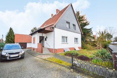 Einfamilienhaus zum Kauf 250.000 € 7 Zimmer 157 m² 1.020 m² Grundstück Dollbergen Uetze-Dollbergen 31311