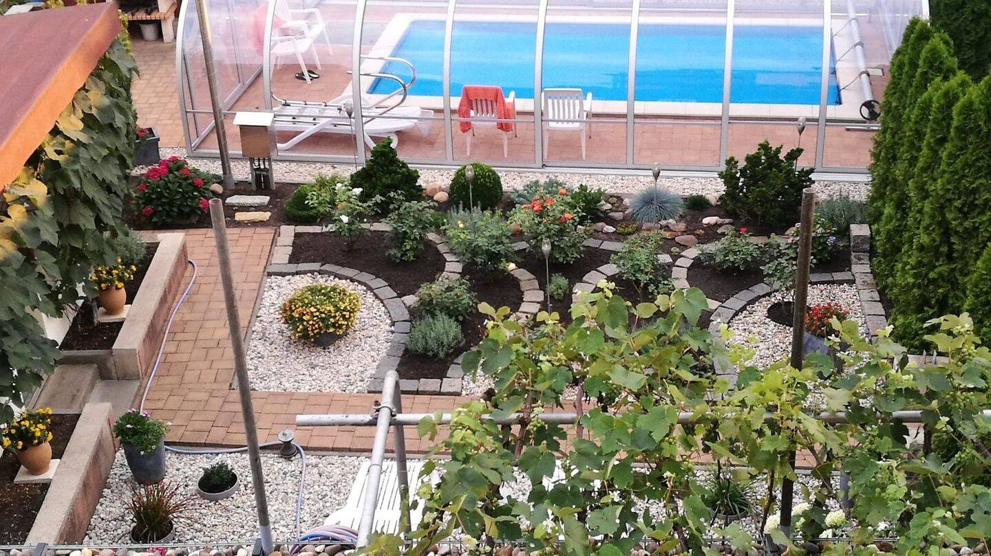 Wohnung, Garten, Pool, Garage