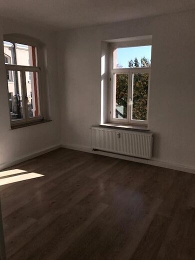 Wohnung zur Miete 390 € 3 Zimmer 83,2 m² EG Oststraße 18 Limbach-Oberfrohna Limbach-Oberfrohna 09212